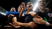 ÉXITO. Los jugadores croatas celebran la victoria y la clasificación para la final del Mundial de Rusia.