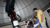 Telescopio alojado en el Observatorio Astronómico de la UJA.