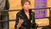 PODERÍO. Rosario López canta en una misa flamenca en el año 2004. 
