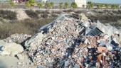 ESCOMBROS. Desechos de obra en una zona del parque empresarial Nuevo Jaén, en una imagen de archivo.