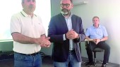 VISITA. El alcalde de Puente de Génave, Ramón Gallego, el delegado de Fomento, Rafael Valdivielso, y Manuel Lara.