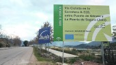 INFRAESTRUCTURA. Paneles informativos de las obras ubicados a la salida de Puente de Génave.