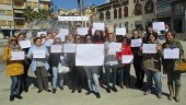 PROTESTA. Trabajadoras de la ayuda a domicilio se manifiestan, el 8 de marzo, en el Paseo de los Álamos.