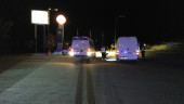 LABOR. Agentes de la Guardia Civil inspeccionan dos furgonetas durante uno de los controles efectuados a los “paqueteros” en Jaén.