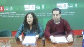 ACTO. Ángeles Férriz y Carlos Hinojosa, en la rueda de prensa.