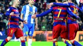 GOL. Iniesta, Arda Turan, Messi y Jordi Aba celebran el tanto del empate del Barcelona.