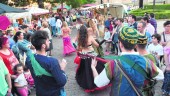 PASACALLLES. Exhibición del grupo de danza del vientre por las calles del mercado renacentista.