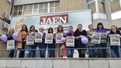 Trabajadoras de Diario JAÉN salen de la Redacción para pedir igualdad. 