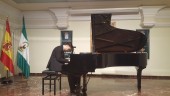 ESPECTÁCULO. Russo interpretó temas de Schubert, Brahms, Ravel y Granados durante su concierto.