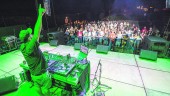 MÚSICA. Uno de los DJ que participaron en la quinta edición de “Úbeda Urbana”, animando al público asistente al festival.