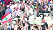 FERVOR. Una amplia multitud de fieles se congregó ante la figura del Papa Francisco para la solemne ceremonia.