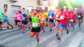 competitividad. Deportistas de todas partes de España participaron en la categoría para adultos de la carrera celebrada por las fiestas tradicionales. 