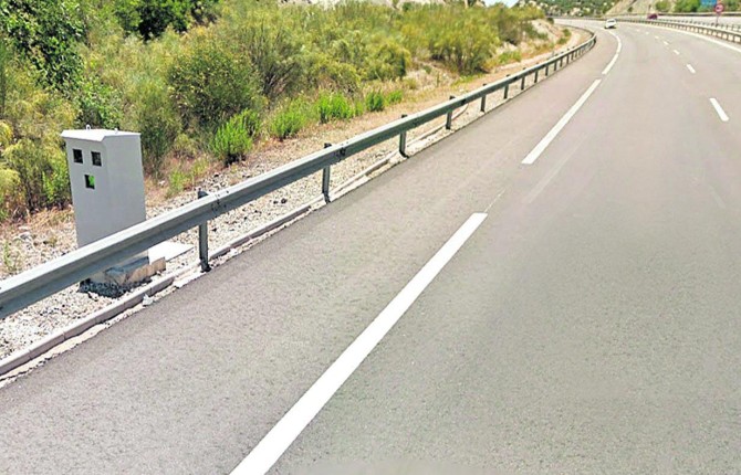 PRODUCTIVO. Radar del Puerto Carretero, ubicado en la A-44, entre Campillo de Arenas y Noalejo. (Google Maps)
