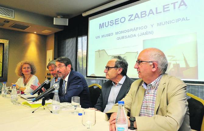 MESA REDONDA. Rosa Valiente, José Ángel Marín, Pablo Carazo, Pedro Galera y Gabriel Ureña. 