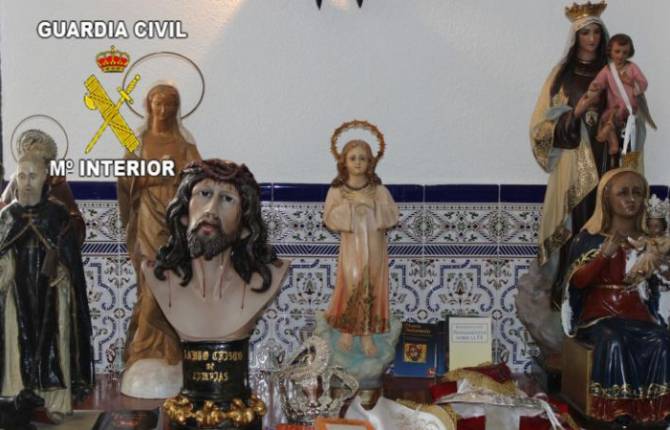 EN 2017. Tallas sustraídas y que fueron halladas en casa de la acusada. EN 2017. Tallas sustraídas y que fueron halladas en casa de la acusada.