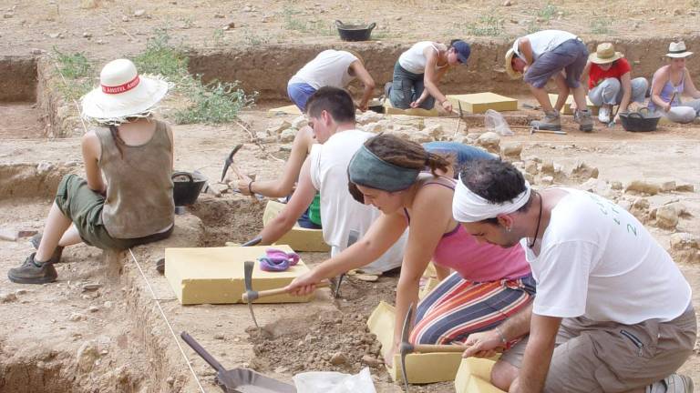 Apuesta clara y atractiva parafijar a los jóvenes Apuesta clara y atractiva parafijar a los jóvenes