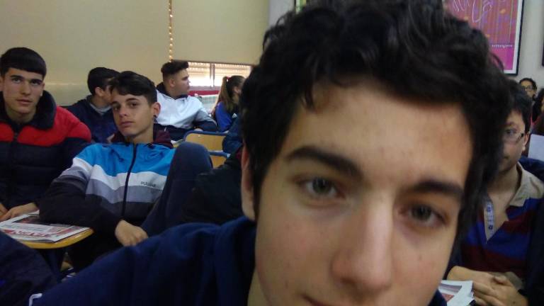 El sello de un instituto en la campiña El sello de un instituto en la campiña