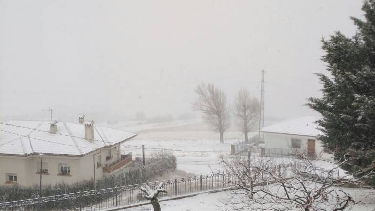 El frío se queda y la lluvia se va hoy para regresar mañana