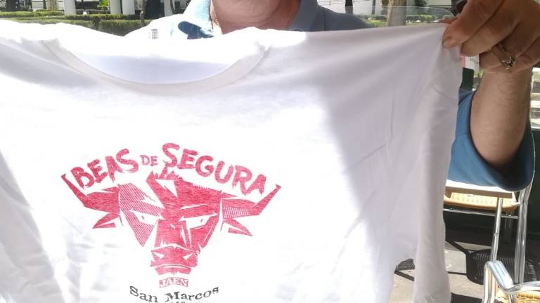 Encajonamiento del ganado en Beas Encajonamiento del ganado en Beas
