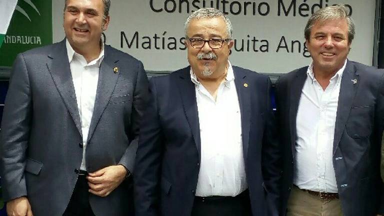 El médico de familia Matías Anguita da nombre al consultorio de Arjonilla El médico de familia Matías Anguita da nombre al consultorio de Arjonilla