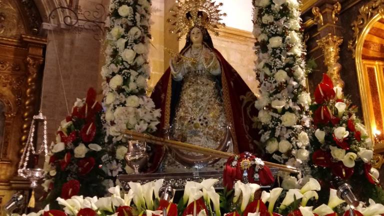 Los ibreños profesan todo su fervor y amor a “La Remediadora” Los ibreños profesan todo su fervor y amor a “La Remediadora”