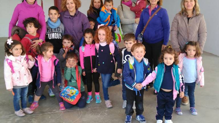 Santiago-Pontones quiere más niños por sus calles