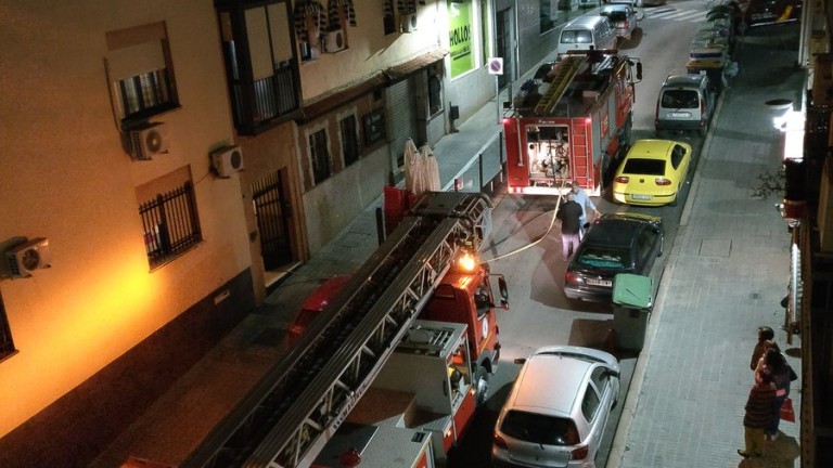 Desalojadas de su vivienda una madre y su hija tras un incendio en Jaén