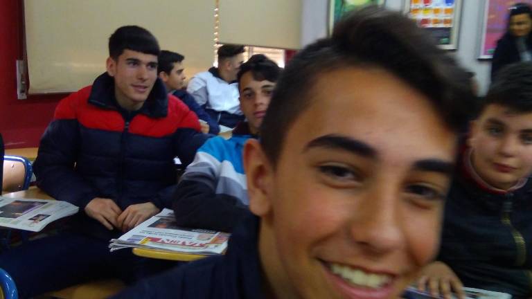 El sello de un instituto en la campiña El sello de un instituto en la campiña