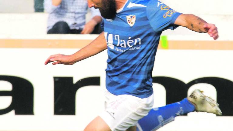Rafa Payán: “El club sabe que mi deseo es continuar en el Linares” Rafa Payán: “El club sabe que mi deseo es continuar en el Linares”