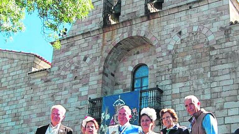 Las carretas regresan del Cerro, tras una alegre e intensa romería Las carretas regresan del Cerro, tras una alegre e intensa romería