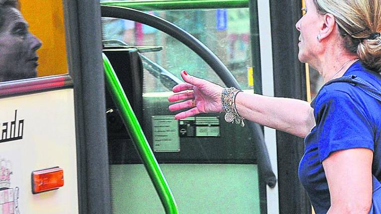 JeC recurre a Tráfico para sacar los tornos de los autobuses ya JeC recurre a Tráfico para sacar los tornos de los autobuses ya