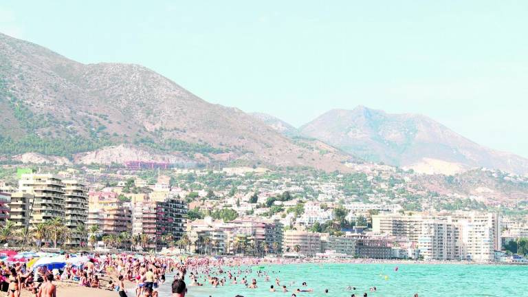 Los jiennenses “emigran” a la costa y buscan destinos seguros Los jiennenses “emigran” a la costa y buscan destinos seguros