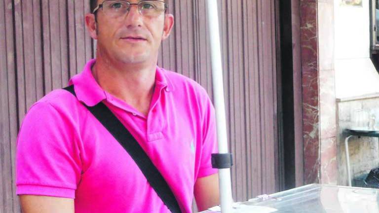 Un alegre reparto de suerte con premio de más de 100.000 euros Un alegre reparto de suerte con premio de más de 100.000 euros