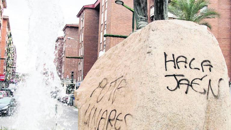 Un revés que destapa las carencias del Linares Un revés que destapa las carencias del Linares