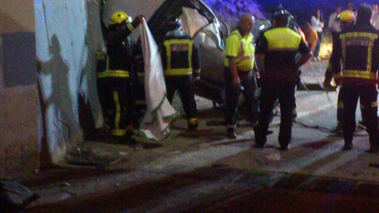 Fatídico accidente de tráfico en Jaén con dos jóvenes fallecidos Fatídico accidente de tráfico en Jaén con dos jóvenes fallecidos