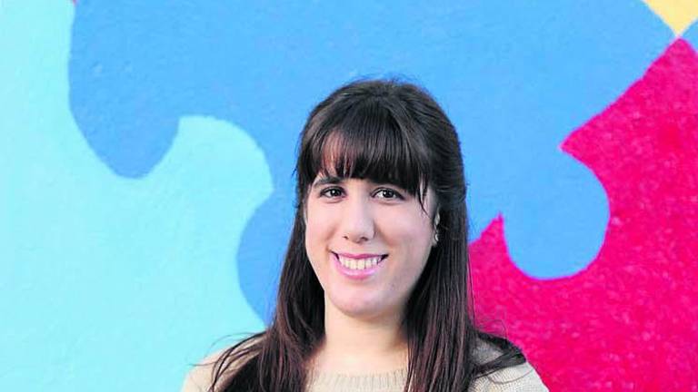 Ángela Mata, gemela, pero diferente Ángela Mata, gemela, pero diferente