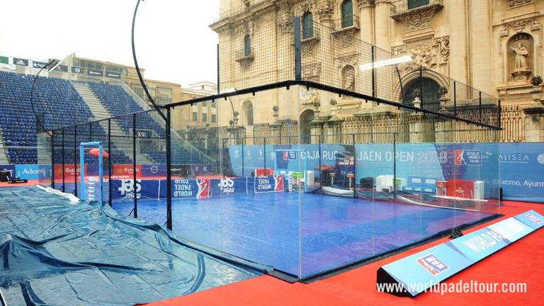 Suspendida de forma momentánea la final del Open Caja Rural Suspendida de forma momentánea la final del Open Caja Rural