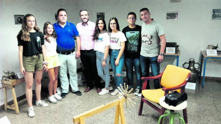 Los jóvenes recuperan el trabajo de sus antepasados Los jóvenes recuperan el trabajo de sus antepasados