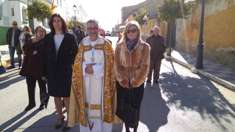Acunada la reina Inmaculada Acunada la reina Inmaculada