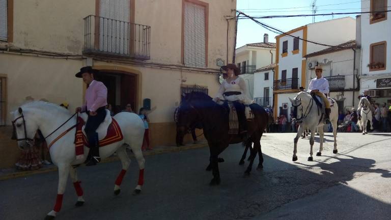 Una romería repleta de devoción Una romería repleta de devoción