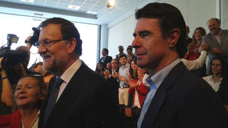 Rajoy promete eliminar el IRPF en el primer empleo Rajoy promete eliminar el IRPF en el primer empleo