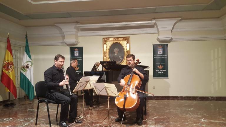 La vuelta al mundo en un concierto de Trío Casaux La vuelta al mundo en un concierto de Trío Casaux