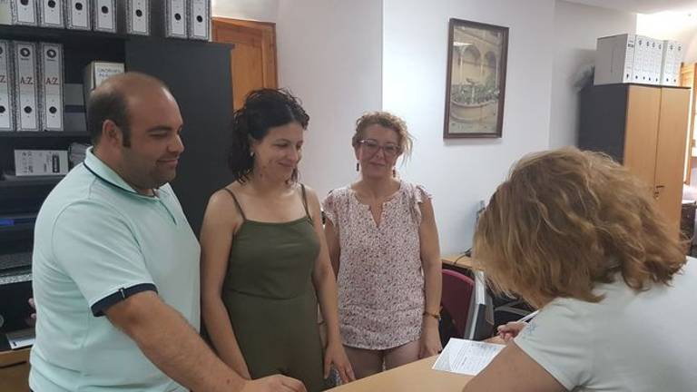 Firmas en Lopera para pedir el arreglo “urgente” de su consultorio médico Firmas en Lopera para pedir el arreglo “urgente” de su consultorio médico