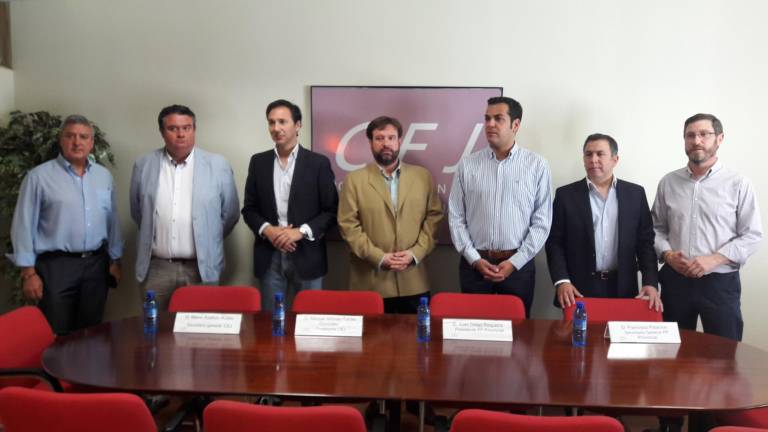 Requena conoce las necesidades de los empresarios jiennenses Requena conoce las necesidades de los empresarios jiennenses