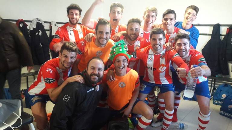 Un gol de Adri basta para asaltar Las Viñas Un gol de Adri basta para asaltar Las Viñas