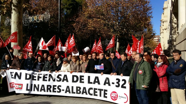 Concentración en Albacete por la A-32