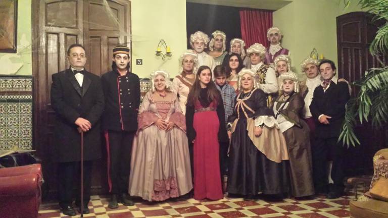 Terror y mucho misterio en un hotel lleno de fantasmas Terror y mucho misterio en un hotel lleno de fantasmas