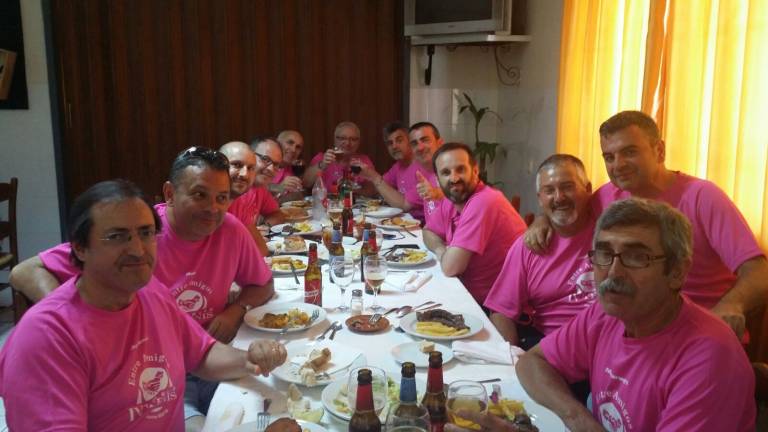 Buen tenis y comida Buen tenis y comida