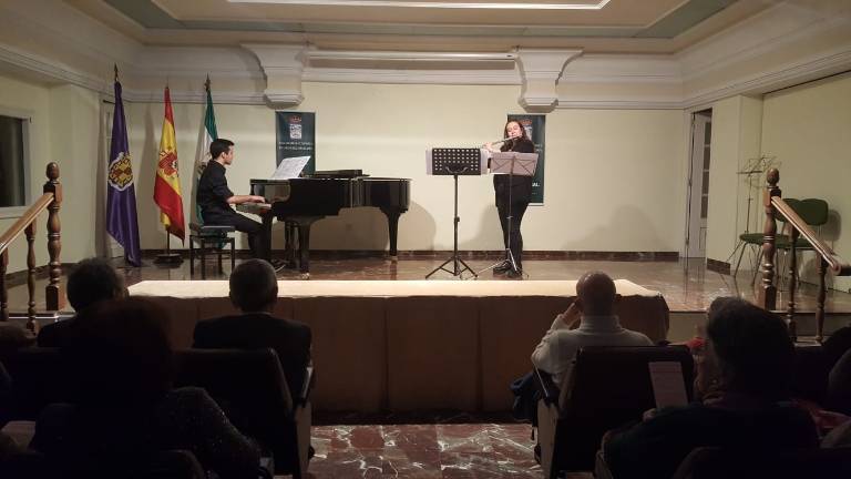 Jóvenes intérpretes muestran su música Jóvenes intérpretes muestran su música