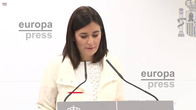 Carmen Montón defiende su “honestidad” al realizar un máster Carmen Montón defiende su “honestidad” al realizar un máster